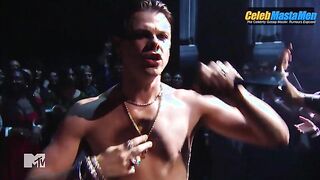 YUNGBLUD NUDE/SEXY SCREENSHOT 3 IN MTV VIDEO MUSIC AWARDS