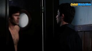 BRUCE CAMPBELL NUDE/SEXY SCENE IN LA PATINOIRE