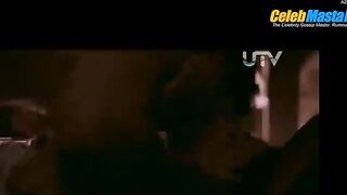 EMRAAN HASHMI NUDE/SEXY SCREENSHOT 7 IN GHANCHAKKAR