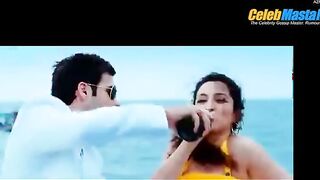 EMRAAN HASHMI NUDE/SEXY SCREENSHOT 3 IN DIL TOH BACCHA HAI JI