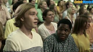 URIAH SHELTON AND CHARLIE PLUMMER AND JARED BANKENS NUDE/SEXY SCENE IN LOOKING FOR ALASKA