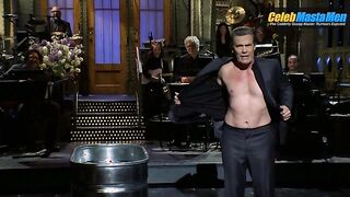 JOSH BROLIN NUDE/SEXY SCREENSHOT 1 IN SATURDAY NIGHT LIVE