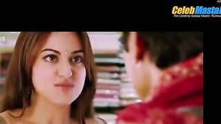 SHAHID KAPOOR NUDE/SEXY SCREENSHOT 10 IN R... RAJKUMAR