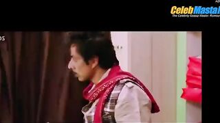 SHAHID KAPOOR NUDE/SEXY SCREENSHOT 7 IN R... RAJKUMAR