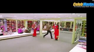 SHAHID KAPOOR NUDE/SEXY SCREENSHOT 8 IN R... RAJKUMAR