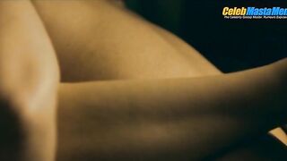 JACK HUSTON NUDE/SEXY SCREENSHOT 4 IN EXPATS