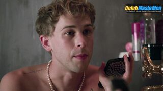 TOMMY DORFMAN NUDE/SEXY SCENE IN LOVE IN THE TIME OF CORONA