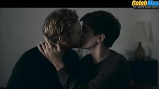 YANNIS BOUGEARD AND PASCAL CESARI NUDE/SEXY SCREENSHOT 6 IN CLEMENT, ALEX, AND EVERYONE ELSE