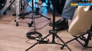 CHAY SUEDE NUDE/SEXY SCENE IN MANIA DE VOCE