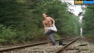 EMILE HIRSCH AND TOM GUIRY NUDE/SEXY SCENE IN THE MUDGE BOY