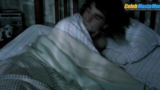 DANIEL DAY-LEWIS NUDE/SEXY SCENE IN IN THE NAME OF THE FATHER