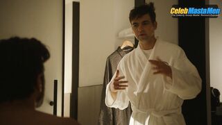 DREW TARVER AND FRANK DE JULIO NUDE/SEXY SCENE IN THE OTHER TWO