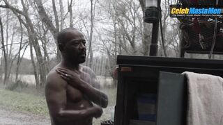LENNIE JAMES NUDE/SEXY SCREENSHOT 8 IN FEAR THE WALKING DEAD