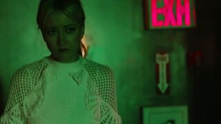 JAY DUPLASS NUDE/SEXY SCREENSHOT 2 IN SEARCH PARTY