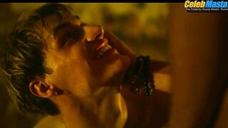 GUILLERMO LASHERAS AND JONNY GREEN NUDE/SEXY SCENE IN WHITE LINES
