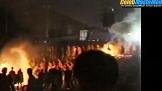 FLEA AND ANTHONY KIEDIS NUDE/SEXY SCENE IN TRAINWRECK WOODSTOCK '99