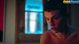 OMAR AYUSO AND ARON PIPER NUDE/SEXY SCENE IN ELITE